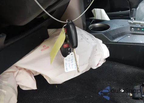 2015 Toyota Rav4 Xle из США, поврежденный, VIN JTMRFREV0FD104682